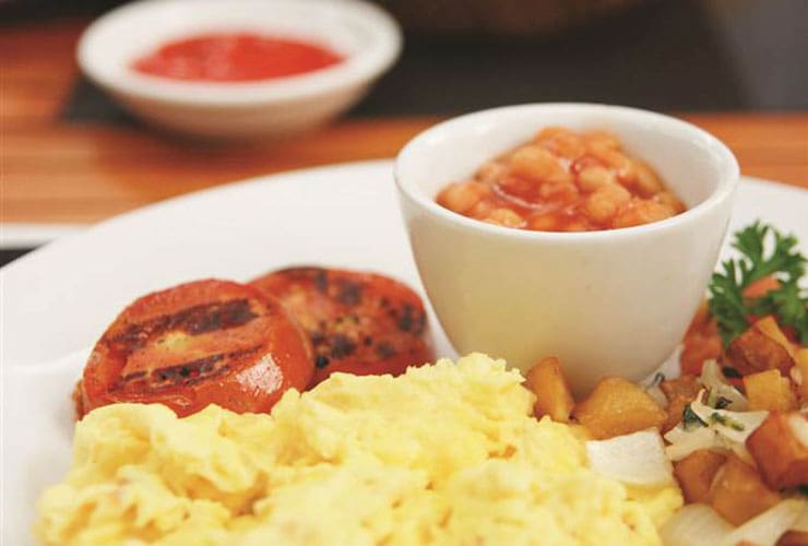 gourmet-breakfast-eggs-tomato