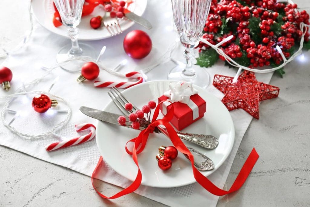 How to throw a Friendsmas party | Friendsmas Party Ideas | Xmas Catering